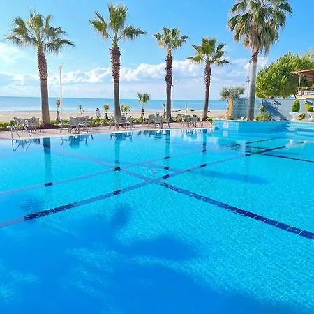 Blue Marine Otel 4*