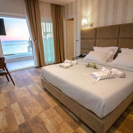 Blue Marine Hotel 4*